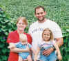Tam family.JPG (107036 bytes)